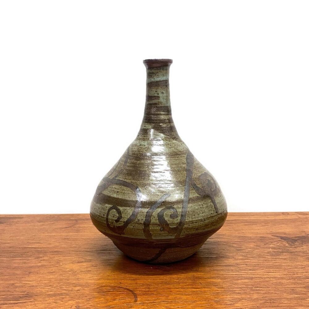 Vintage Studio Pottery Stoneware Bud Vase Swirl Design Artist Signed Pennebacker